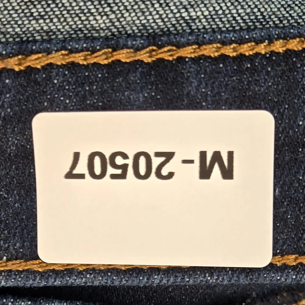 Lucky Brand Men Jeans 30X30 Dark Blue Denim 411 Athletic Taper Coolmax 23